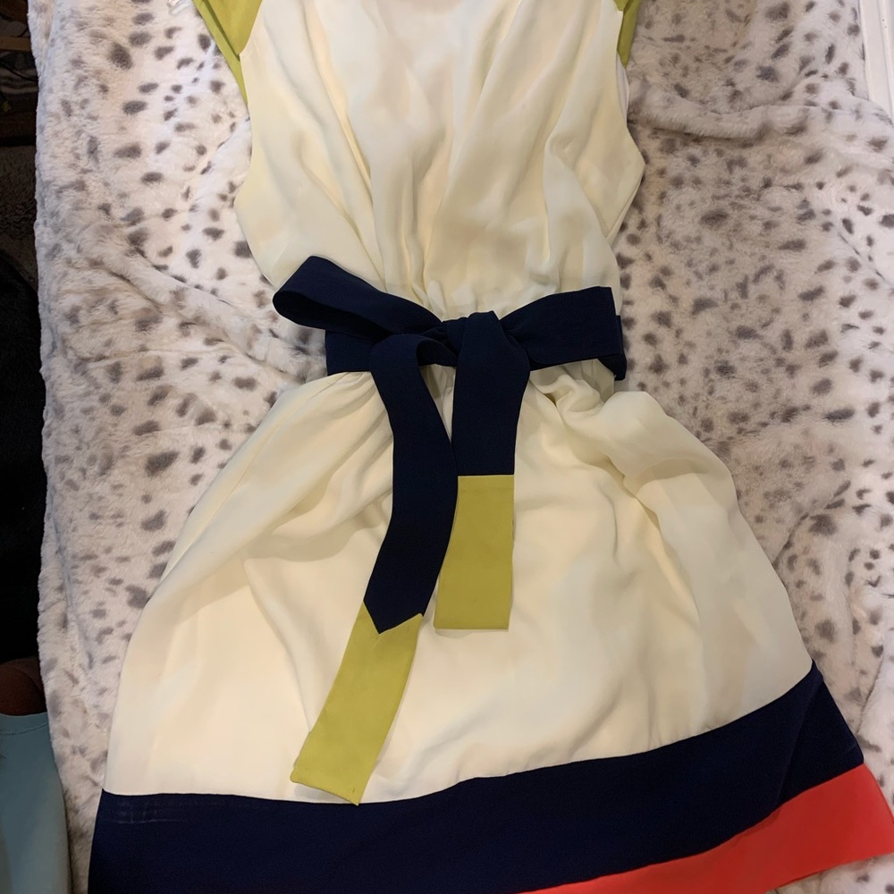 White color block dress with tie L